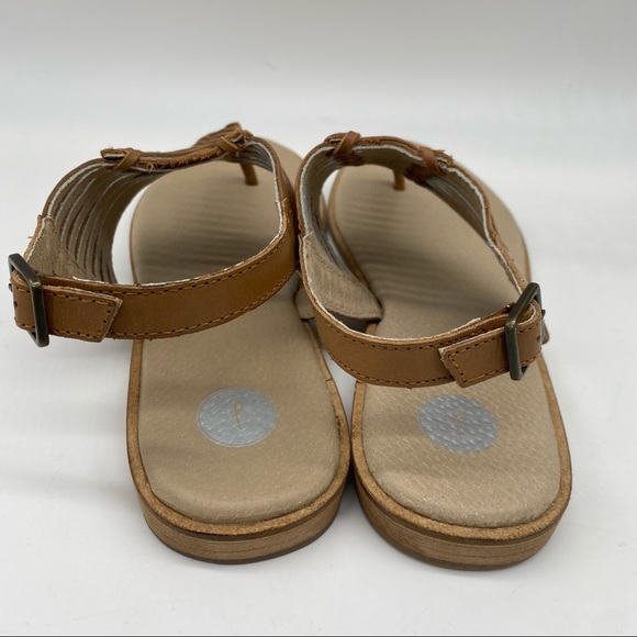 9 Journee Signature Davis Women's Leather Sandals in Brown  size 9 NEW - Picture 2 of 7